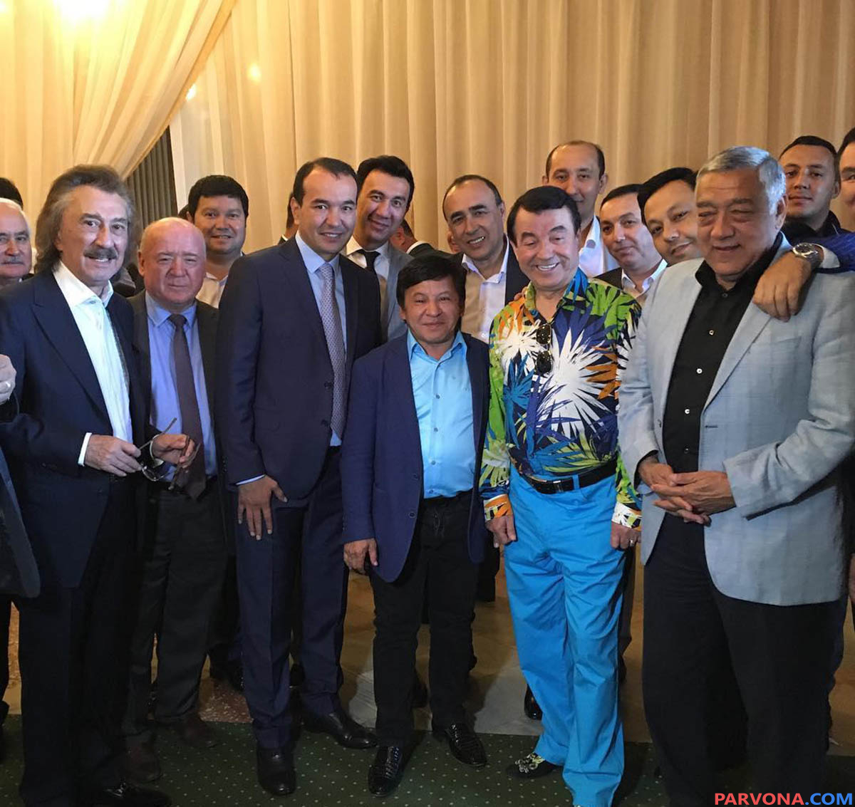 ​Ozodbek Nazarbekov qizining to`yi munosabati bilan osh berdi